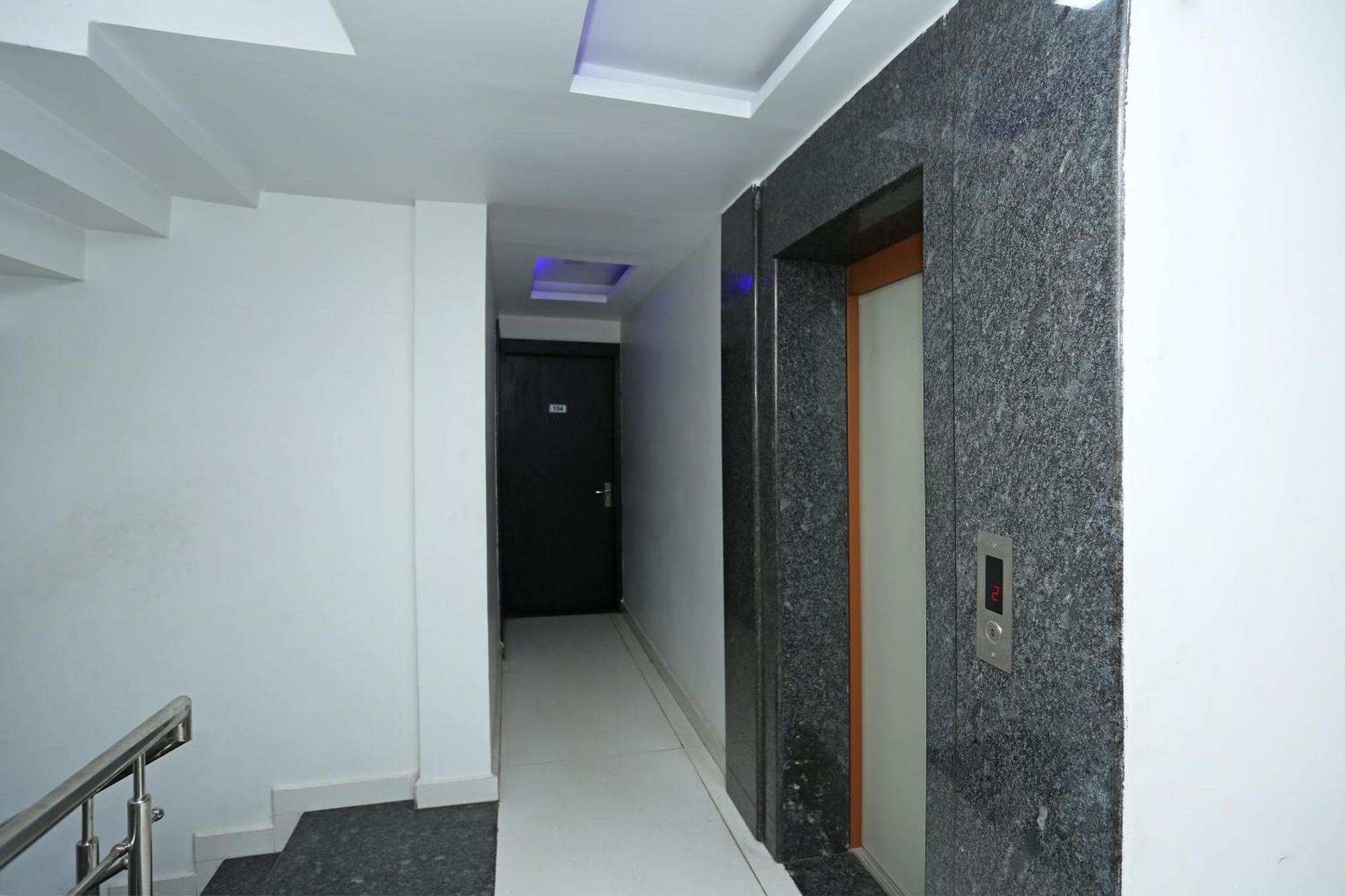 Collection O 3995 Hotel Shree Kishan Palace Bhopal Exterior foto